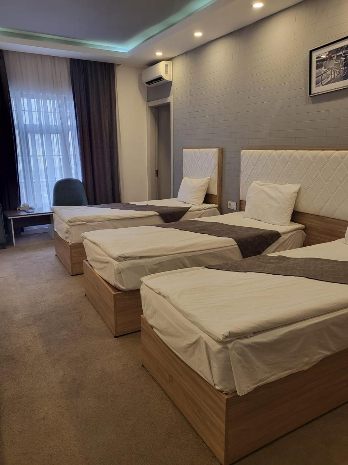 Jupiter Baku -Halal Hotel Luaran gambar